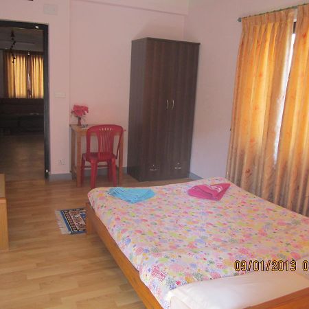 Le Rhododendron Chambres D'Hotes Kathmandu Exterior foto