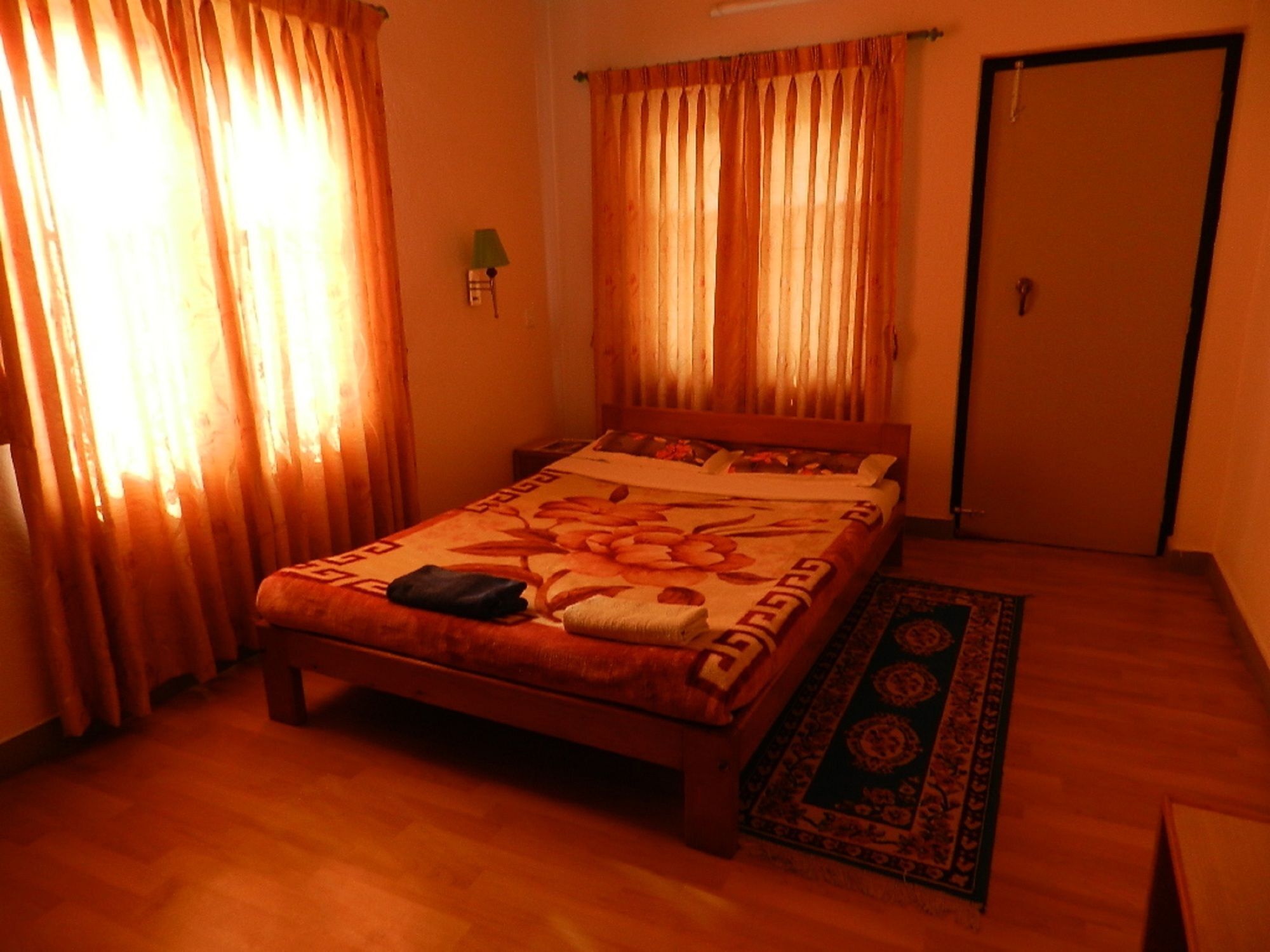 Le Rhododendron Chambres D'Hotes Kathmandu Exterior foto